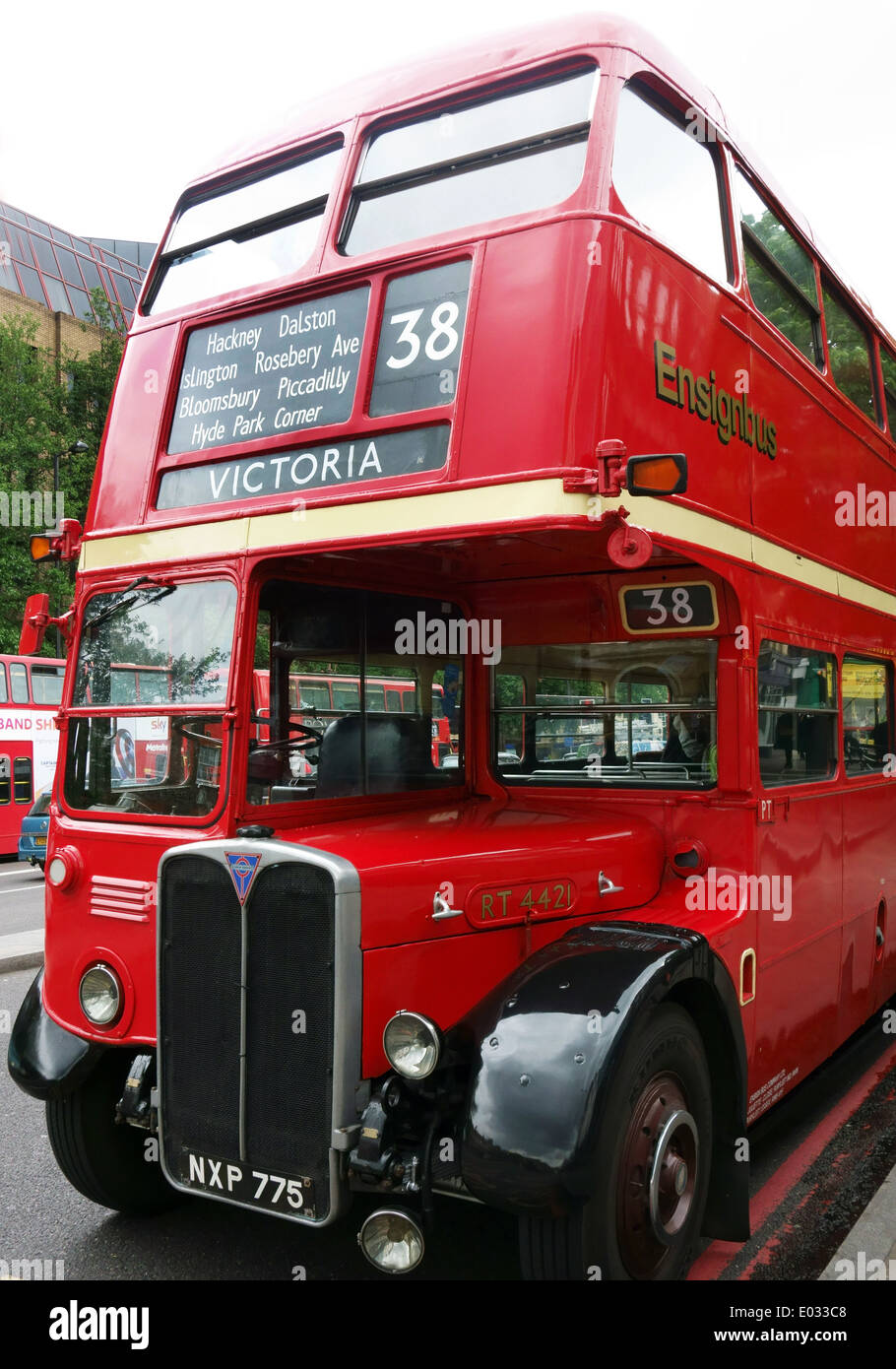1940s/1950s modello vintage tipo RT autobus in uso durante il tubo sciopero a Londra 2014 Foto Stock