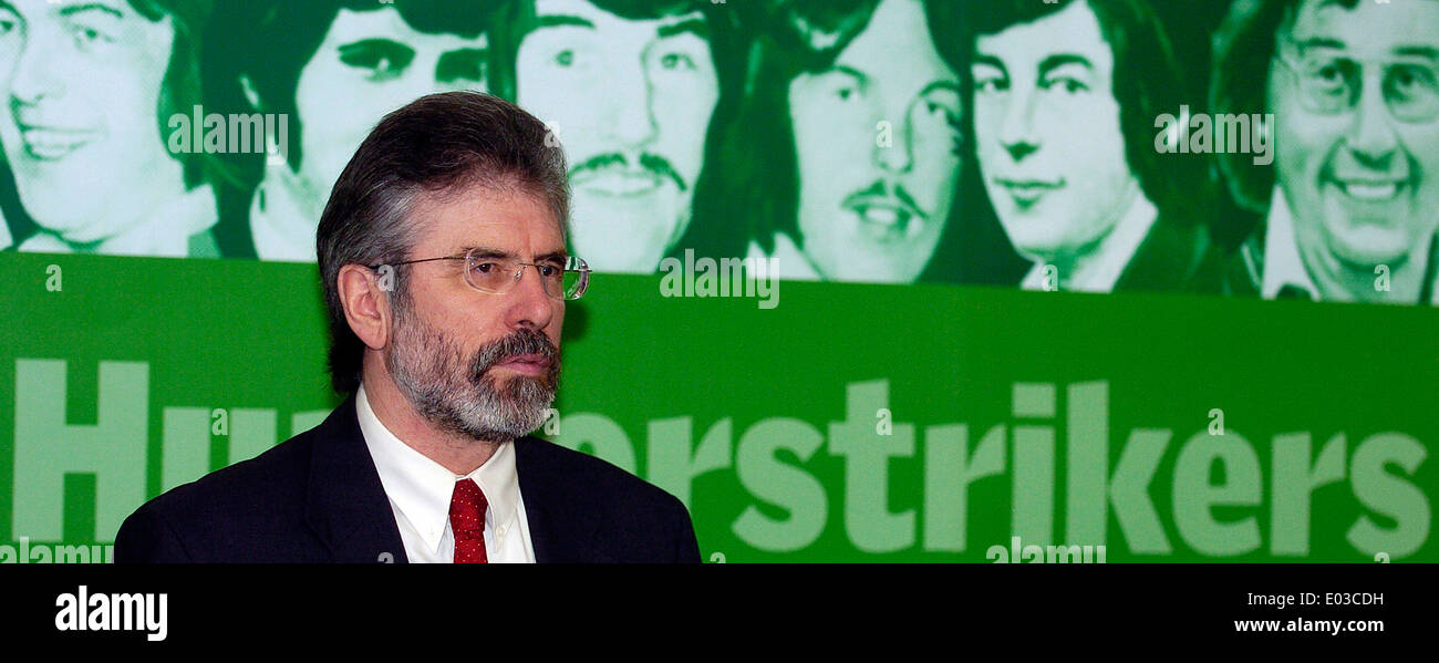 Il presidente del Sinn Fein Gerry Adams ha ritratto il lancio del 25° anniversario degli scioperi della fame all'Europa Hotel di Belfast, Irlanda del Nord Foto Stock