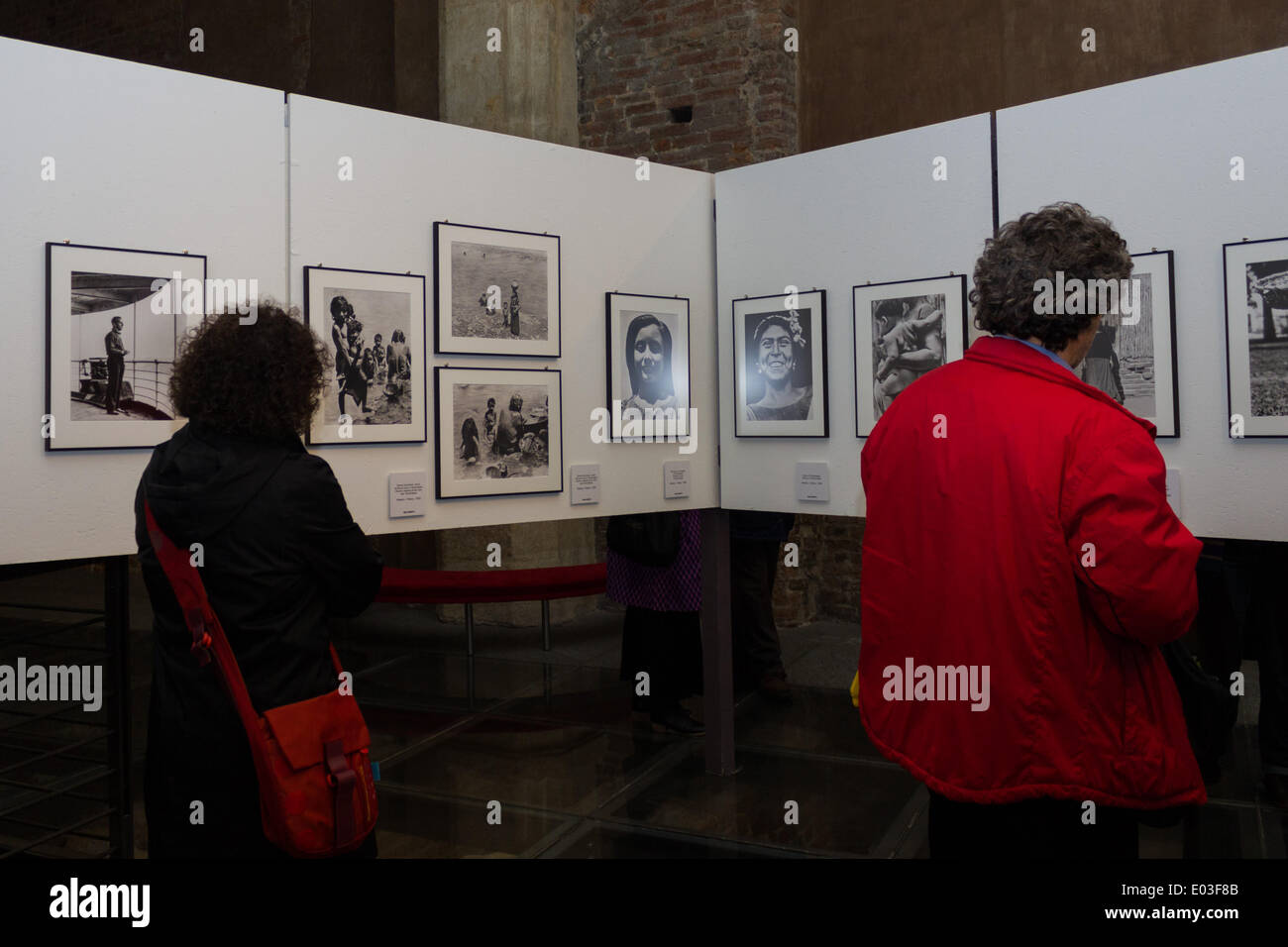 Torino, Italia - 30 aprile: dal 1 maggio al 5 ottobre 2014, Palazzo Madama ospita la retrospettiva fotografica dedicata a Tina Modotti, la cui eccezionale personalità umana, arte e politica ne ha fatto uno dei più famosi fotografi di donne nel mondo. (Foto di Elena Aquila/Pacific Stampa) Foto Stock