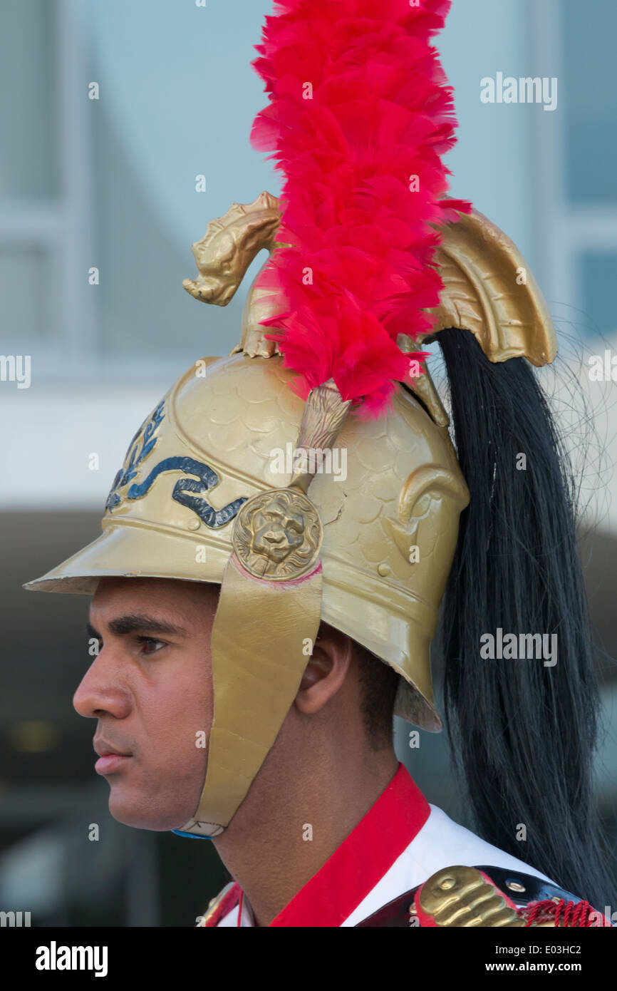Guardia al Palazzo di Planalto, il posto di lavoro ufficiale del Presidente del Brasile, Brasilia, del Distretto Federale, Brasile Foto Stock
