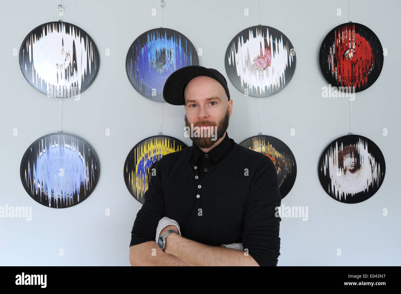 Artista tedesco Stefan Mildenberger chi è visibile durante l'artista aprire case Festival in Brighton oltre il mese prossimo Foto Stock