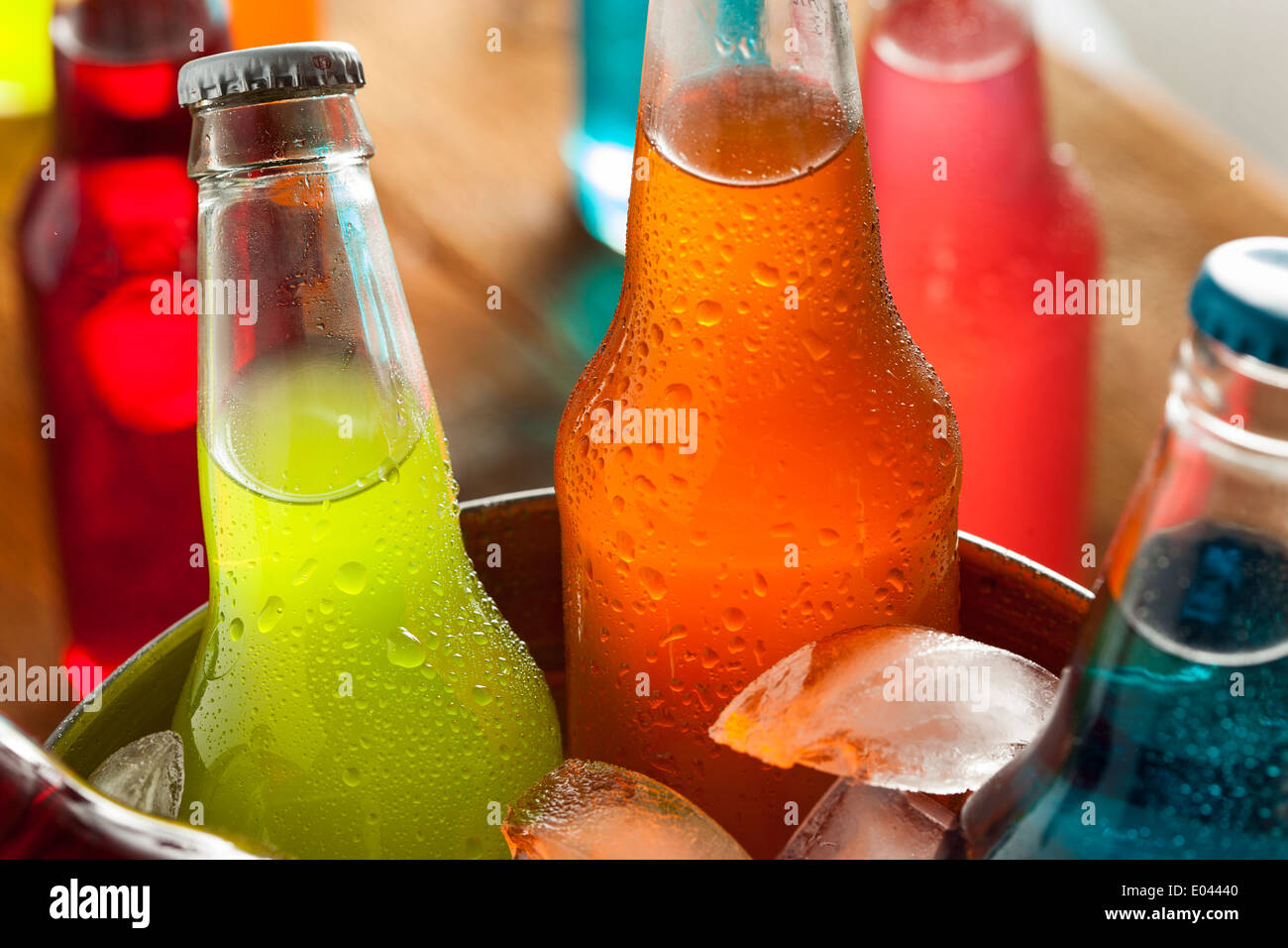 Assortiti artigianato organico di bibite gassate con zucchero di canna Foto Stock