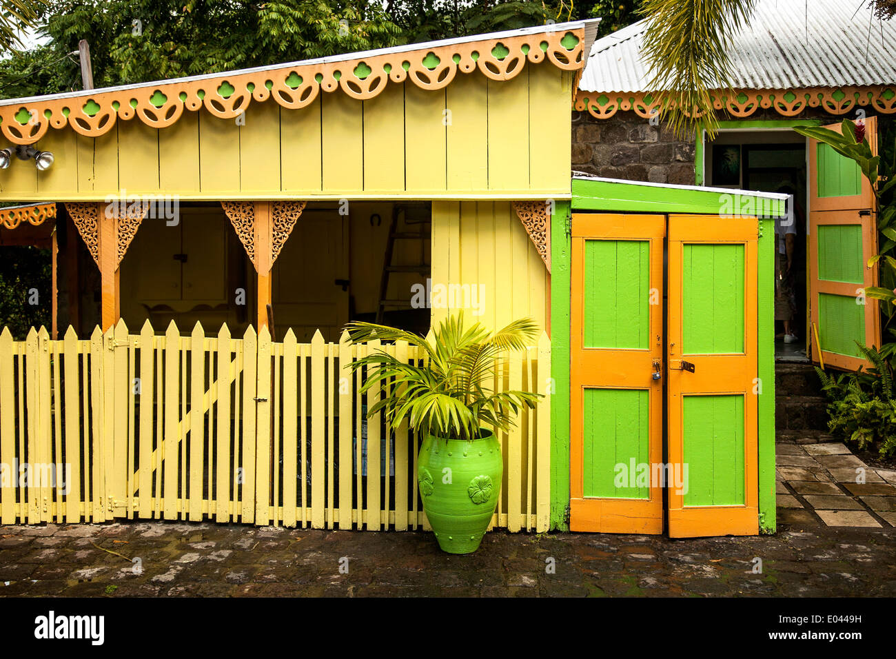 Carino, Batik studio e negozio di vendita popolare sull'isola. Foto Stock