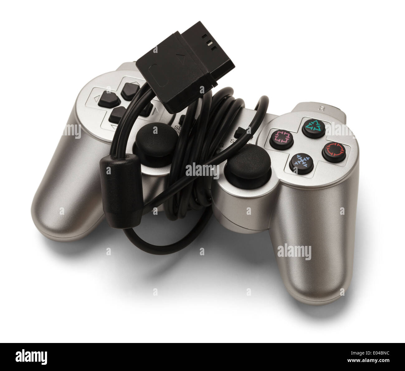 Il controller di gioco con cavo Wraped intorno ad esso isolato su sfondo bianco. Foto Stock