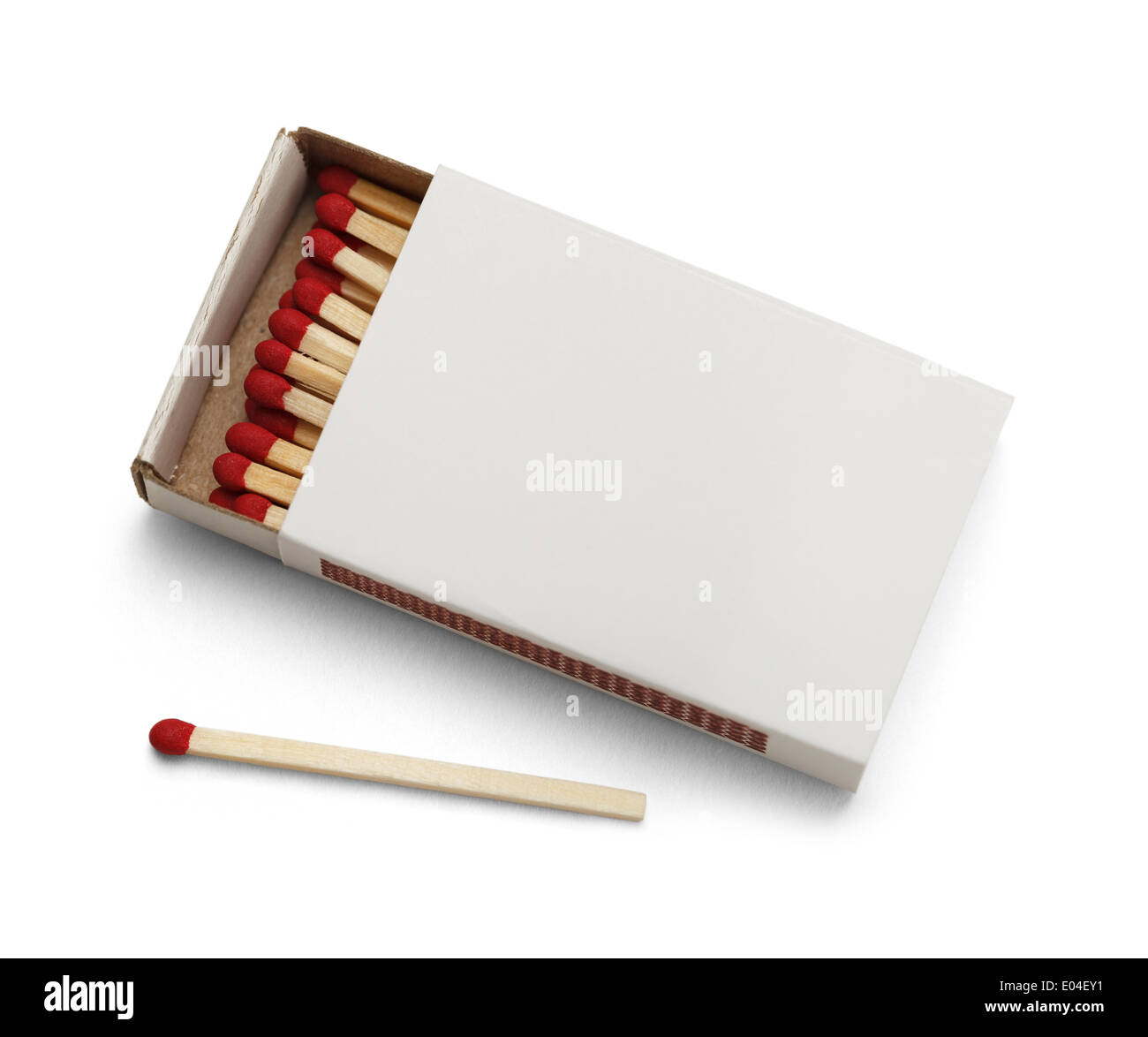 Aprire la scatola di fiammiferi con copia spazio isolato su sfondo bianco. Foto Stock