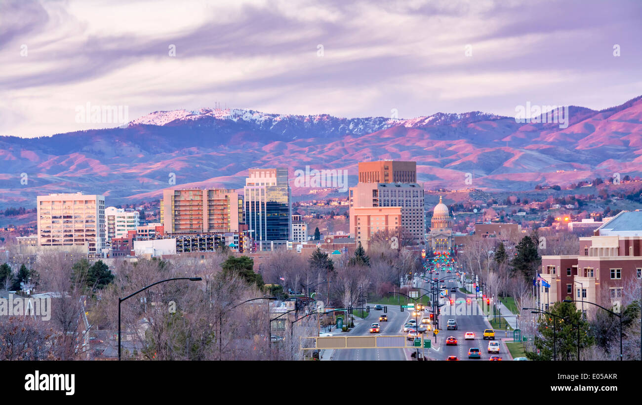 Il tramonto sulla città di Boise Idaho Foto Stock