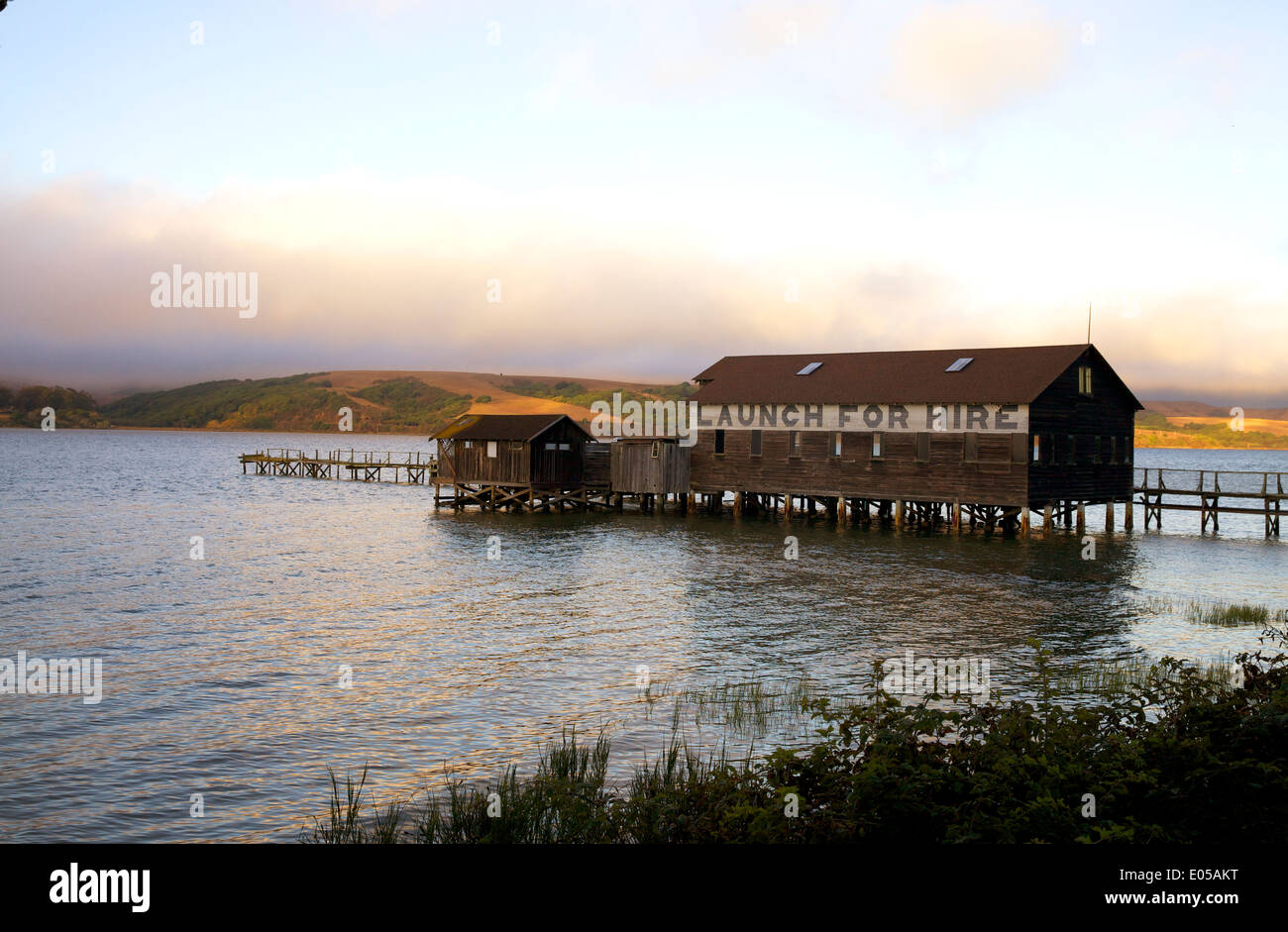 Il Boathouse su Tomales Bay. Foto Stock