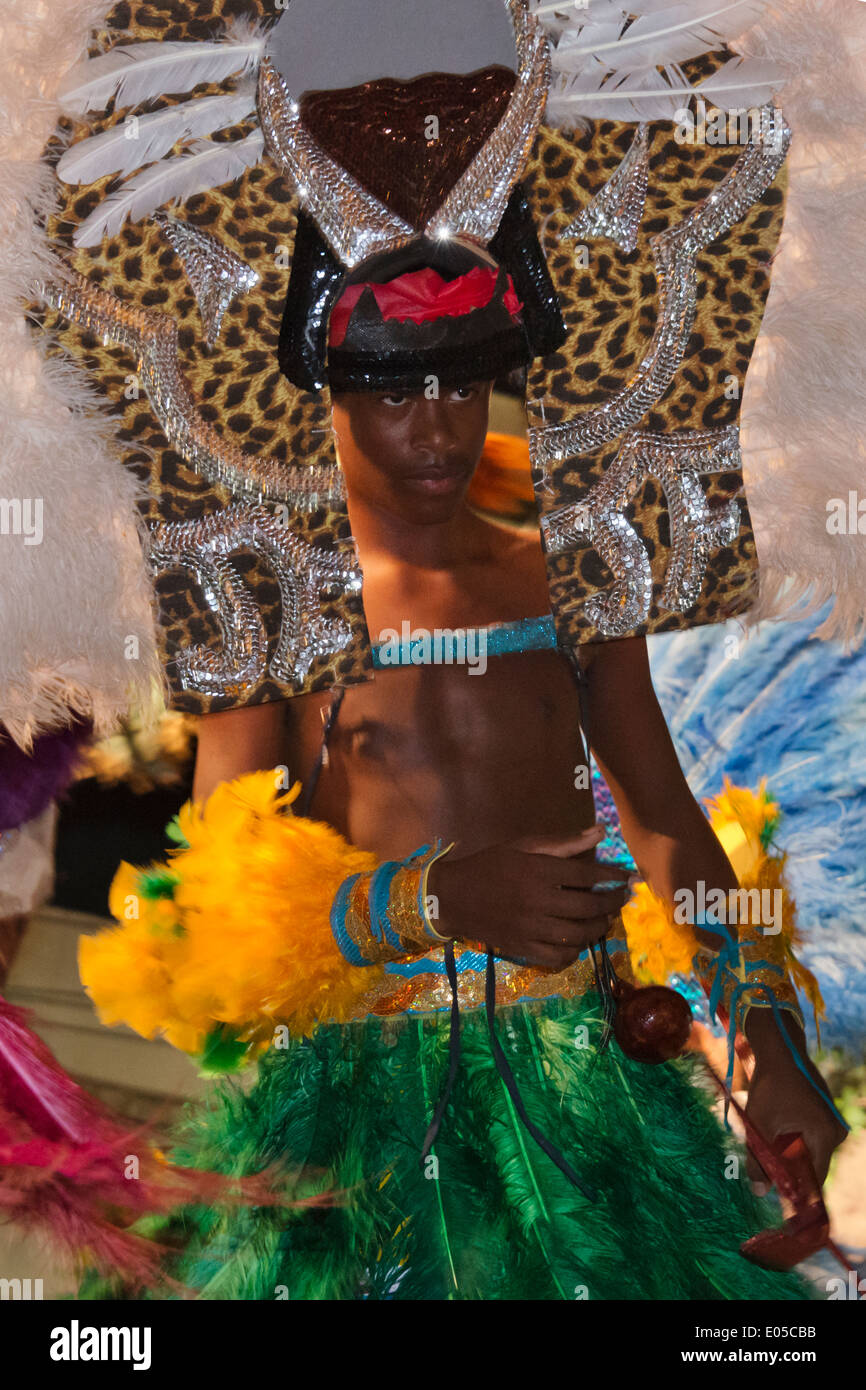 Costume brasiliano immagini e fotografie stock ad alta risoluzione - Alamy