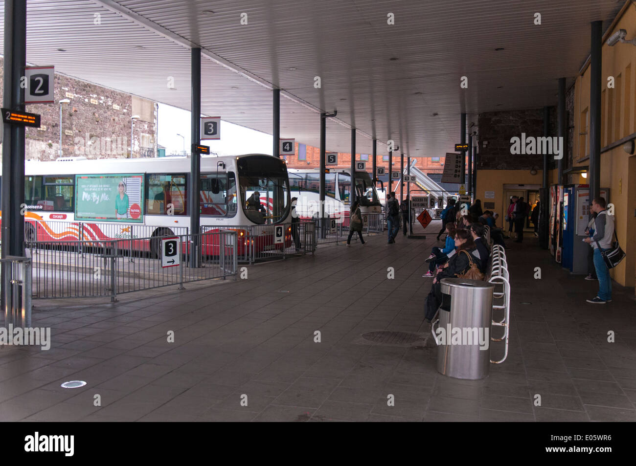 Bus Eireann Stazione degli autobus nella città di Cork Munster Irlanda Foto Stock