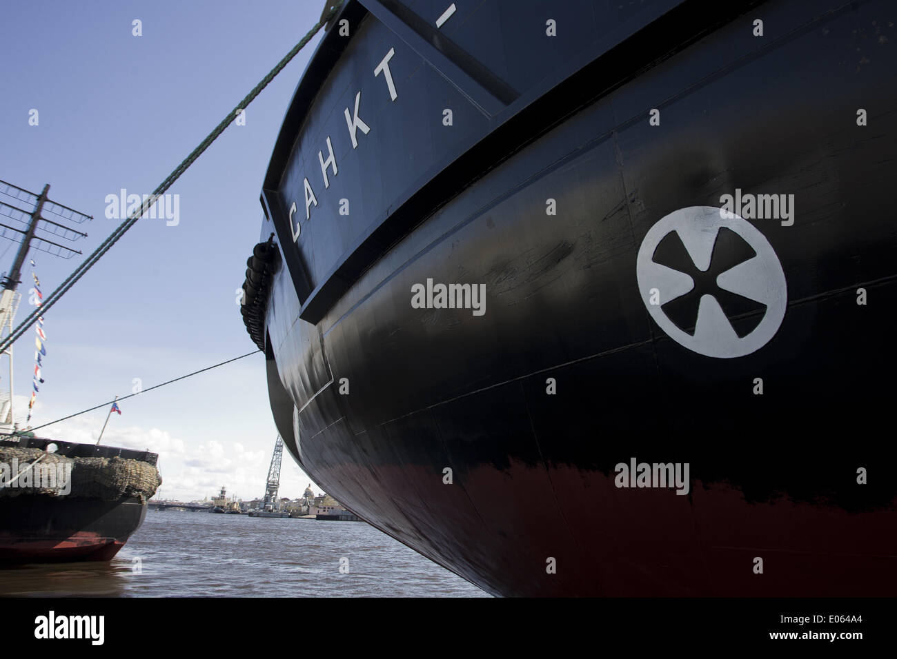 San Pietroburgo, Russia. Il 3 maggio, 2014. Icebreaker Festival dedicato al centocinquantesimo anniversario della Russia flotta rompighiaccio. © Valya Egorshin/NurPhoto/ZUMAPRESS.com/Alamy Live News Foto Stock