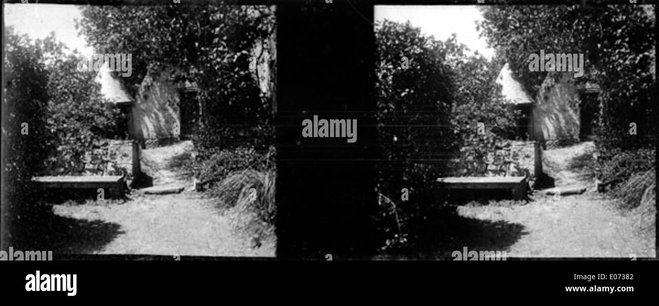 "Maiterie dans les bois" della Bibliothèque de Toulouse presenta un'opera d'arte che raffigura una scena forestale. L'opera evidenzia la bellezza naturale dei boschi, possibilmente dal punto di vista storico o pastorale. Foto Stock