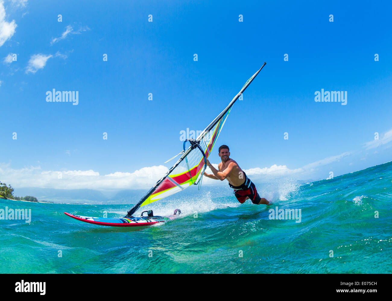 Windsurf, Divertimento nell'oceano, Sport Estremi Foto Stock