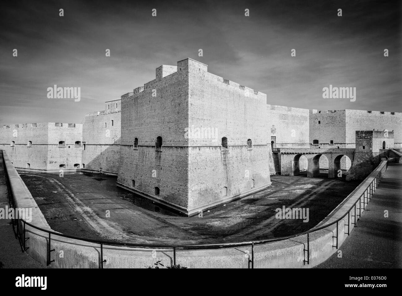 Il Castello Svevo di Barletta, una città situata nel sud Italia Foto Stock