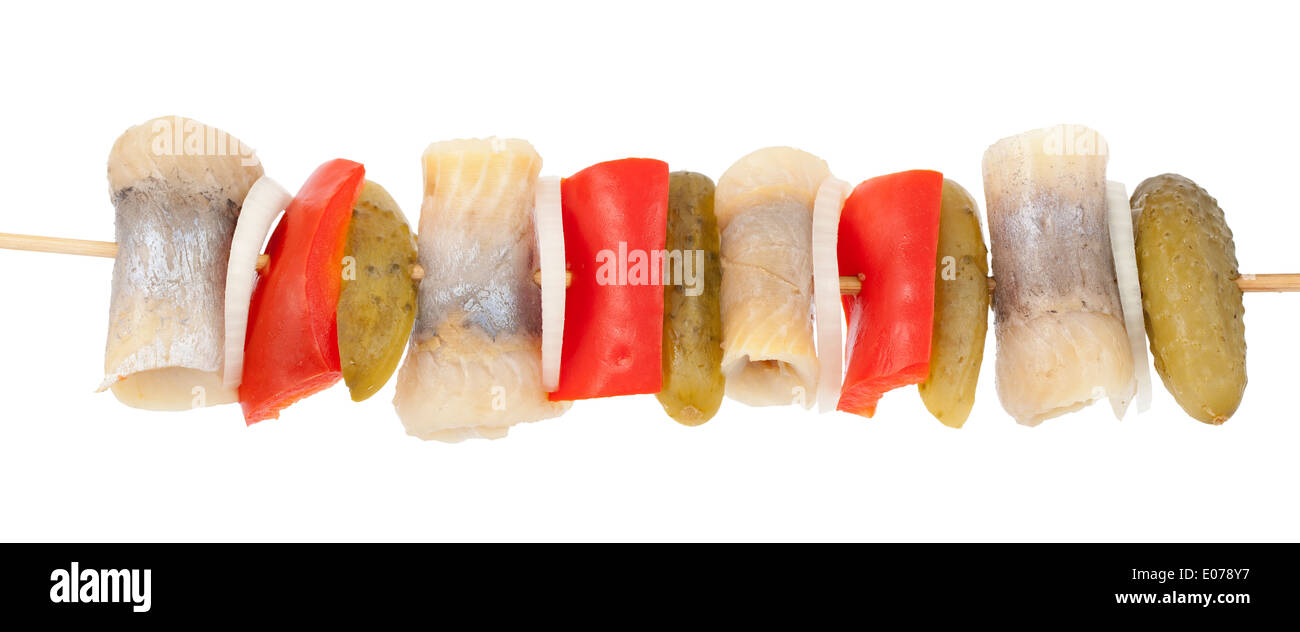 Il pesce in pezzi e su vegetali stick Foto Stock