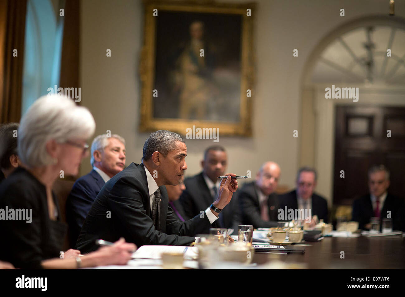 Il Presidente Usa Barack Obama conduce una riunione del gabinetto nel  Cabinet Room della casa bianca, 14 gennaio 2014 a Washington, DC Foto stock  - Alamy