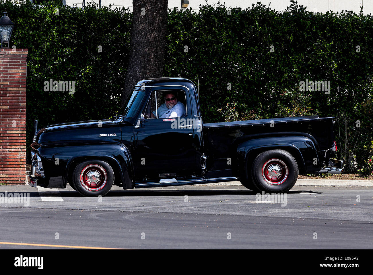 Un 1955 era Ford pickup truck Foto Stock