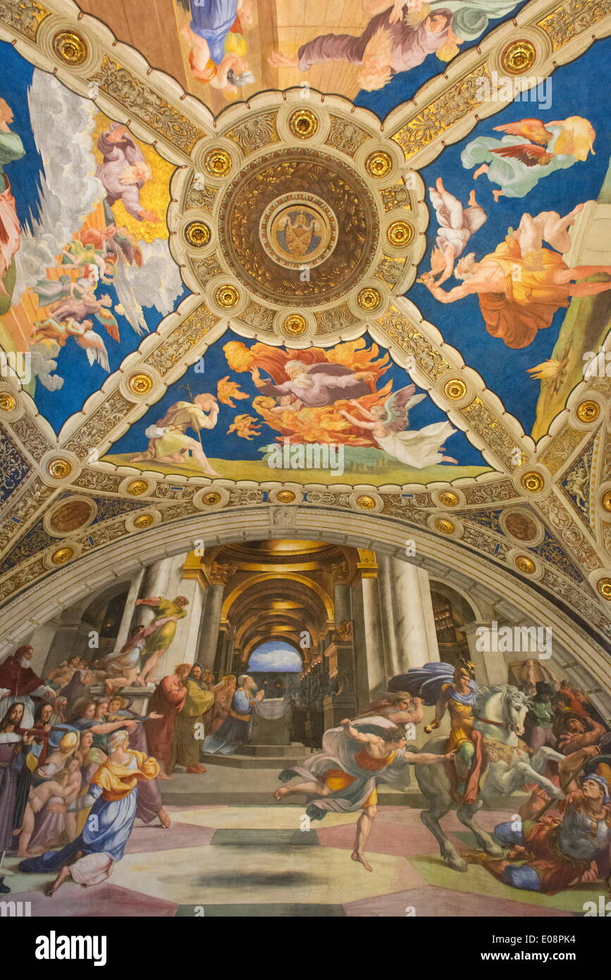 La Cacciata di Eliodoro dal Tempio di Raffaello, in Stanze di Raffaello, nel Palazzo Apostolico Vaticano, Musei Vaticani, Roma, Lazio, l'Italia, Europa Foto Stock