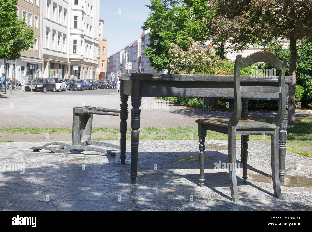 Camera deserta scultura, Koppenplatz - Der Verlassene Raum, Berlino, Germania Foto Stock