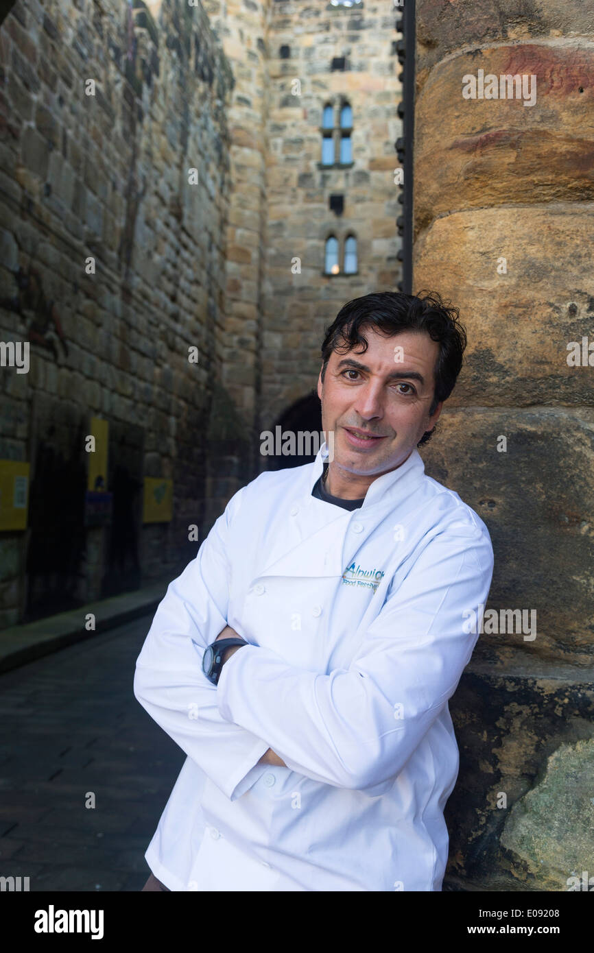 Jean-Christophe Novelli, chef e scuola di cucina titolare, ad Alnwick food fair, Northumberland, Settembre 2013 Foto Stock