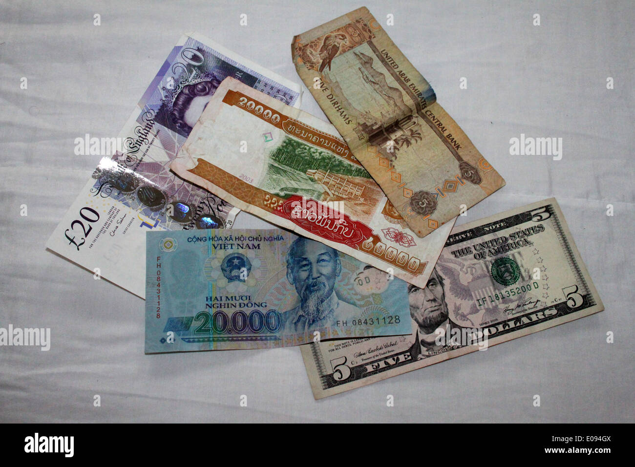 Banconote estere immagini e fotografie stock ad alta risoluzione - Alamy
