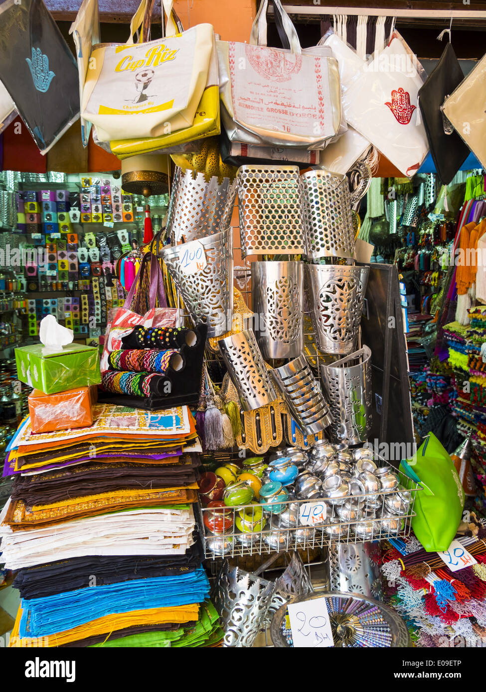 Il Marocco, Marrakesh-Tensift-El Haouz, Bazaar, in stallo Foto Stock