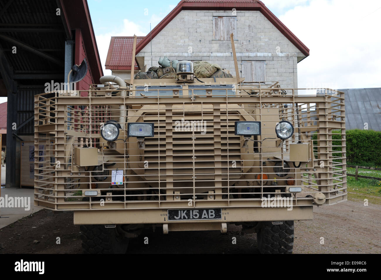 Mastiff è un pesantemente corazzati, 6 x 6-trazione patrol veicolo che trasporta otto persone più due equipaggi. Foto Stock