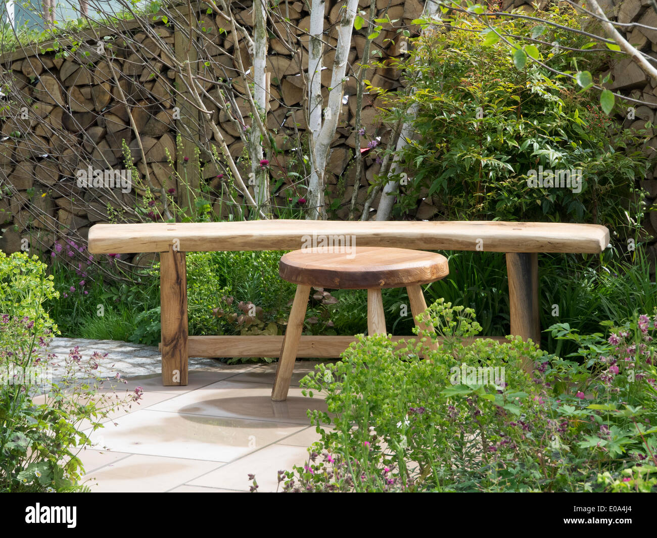 Malvern, Worcestershire, Regno Unito, 7 maggio 2014 RHS Malvern spettacolo primaverile. Cesoia & Chardonnay giardino disegnato da Jody Lidgard, bespoke spazi esterni Credito: Ian Thwaites/Alamy Live News Foto Stock