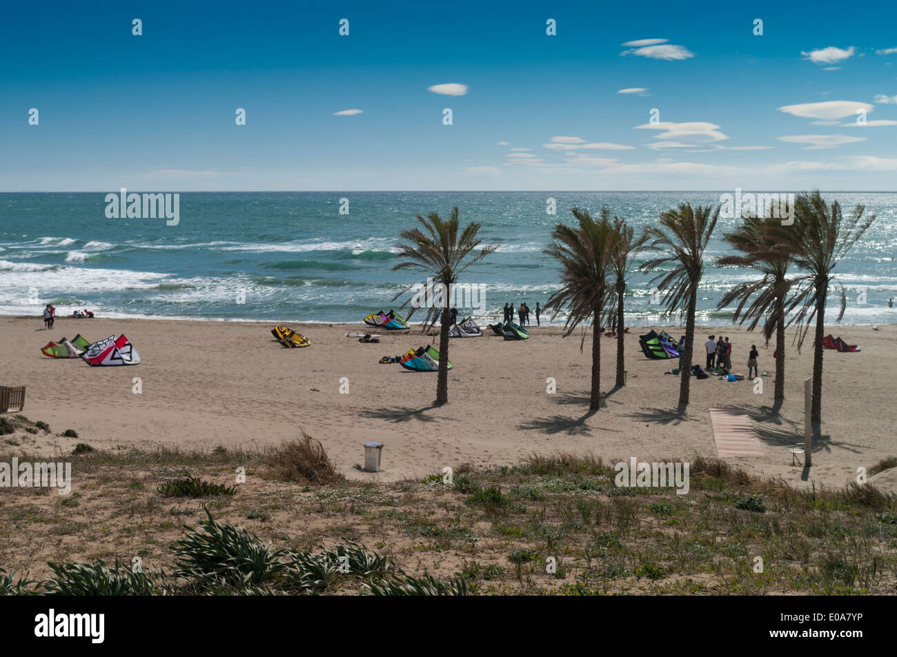 Kite-surf sulla spiaggia di Cabopino Foto Stock