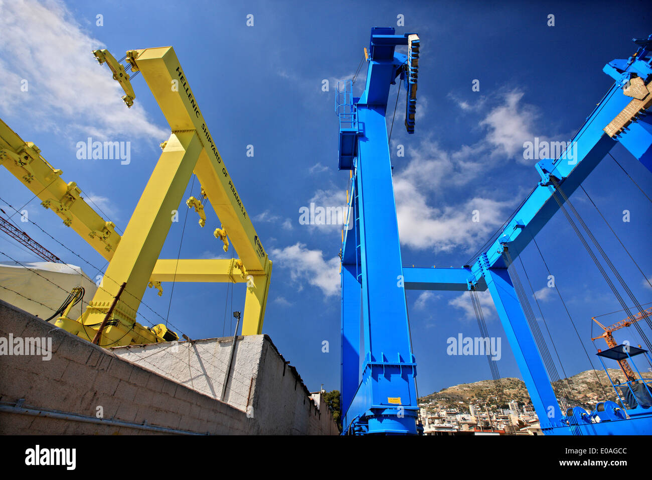 Presso i cantieri navali di Perama, PIREUS, Attica, Grecia. Foto Stock