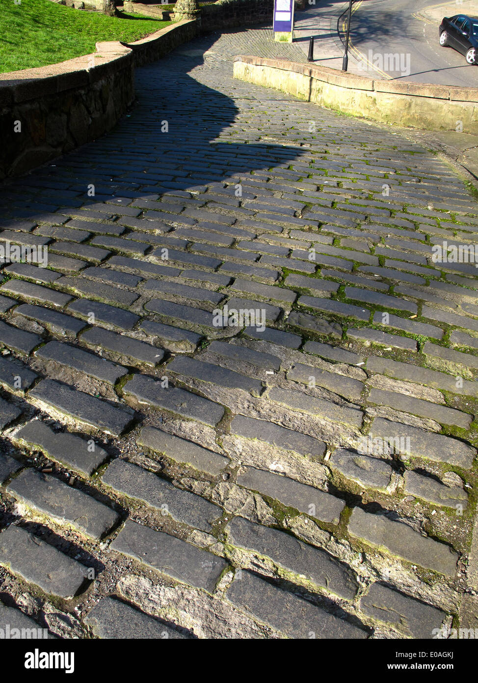 Cubetti di granito sulla passerella curvi Stirling Old Town Foto Stock