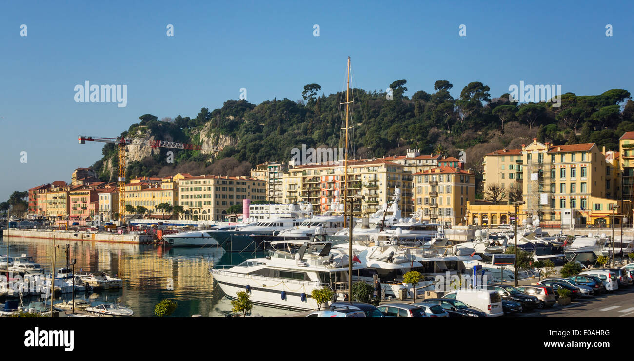 Vecchio Porto di Nizza, Alpes Maritimes, in Provenza Costa Azzurra, Mediterraneo, Francia, Europa Foto Stock