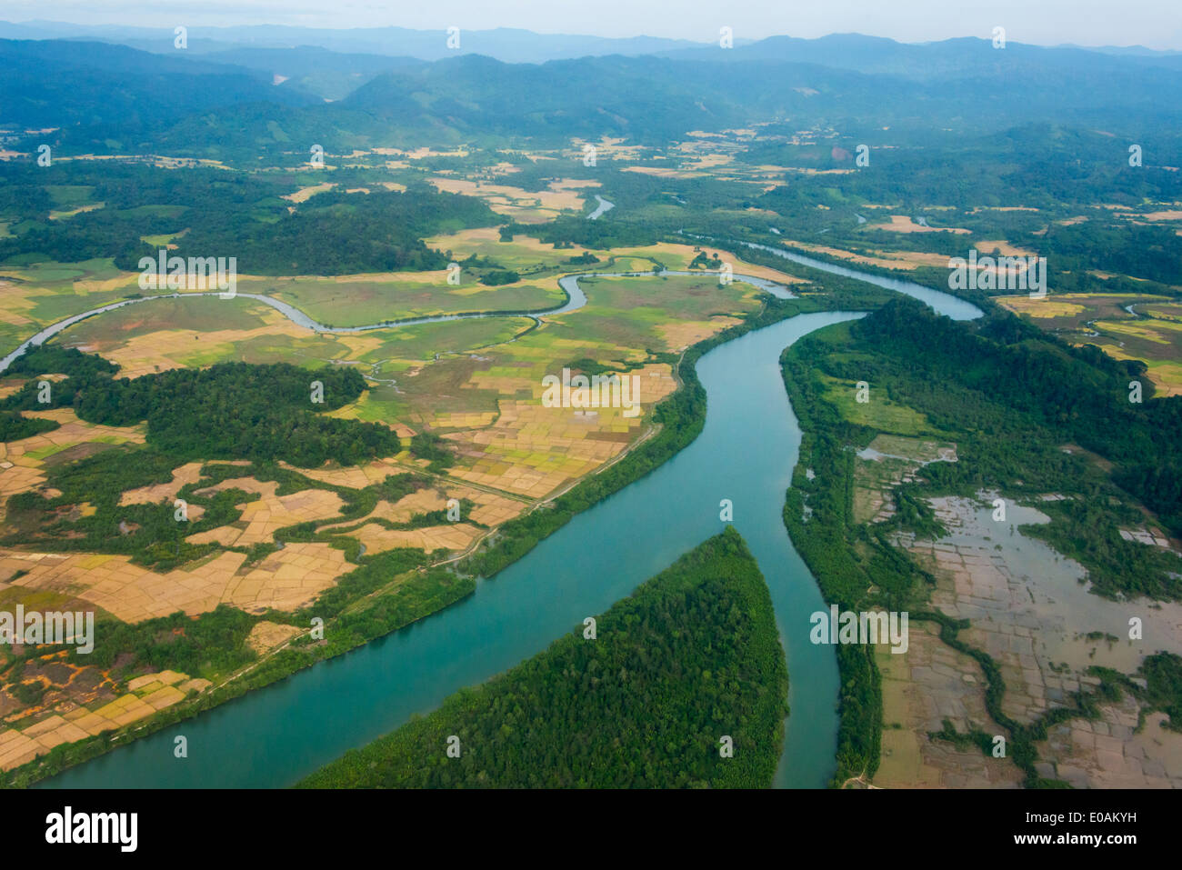 Farmland sulla costa, la baia del Bengala, Myanmar Foto Stock