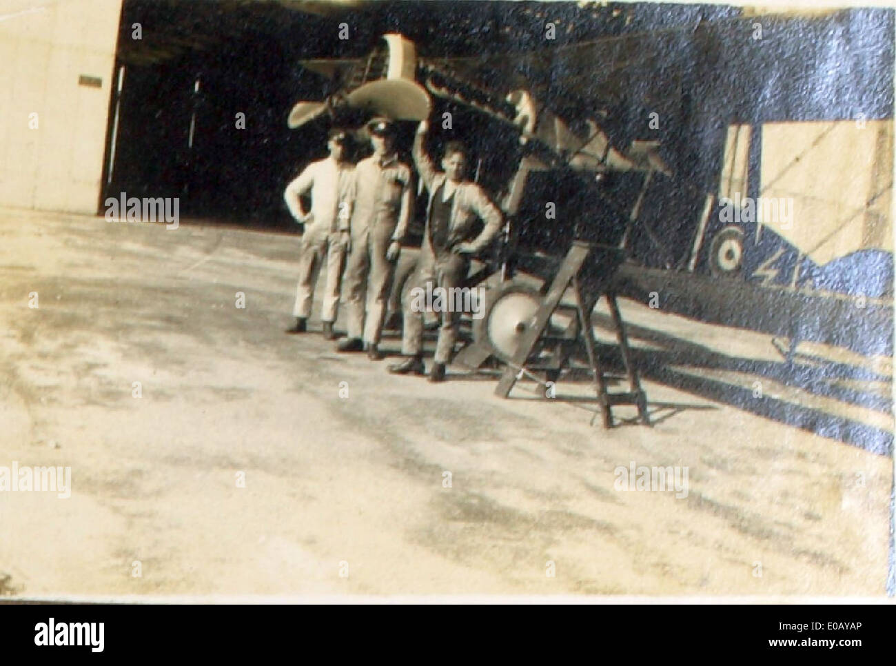 Nel 1921, il pilota Edwin Newman condusse voli sull'Iraq e sul Medio Oriente, mostrando il ruolo dell'aviazione nell'esplorazione e nella mappatura in queste regioni. Foto Stock