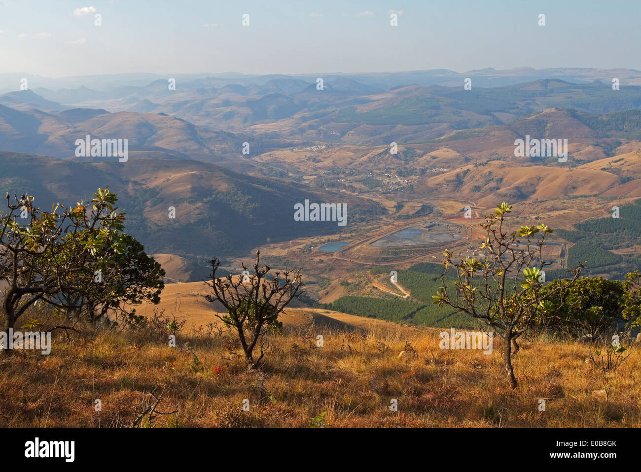 Paesaggio di montagna dal Monte Saba e di pellegrino di riposo nel nord del Drakensberg Mpumalanga, Foto Stock