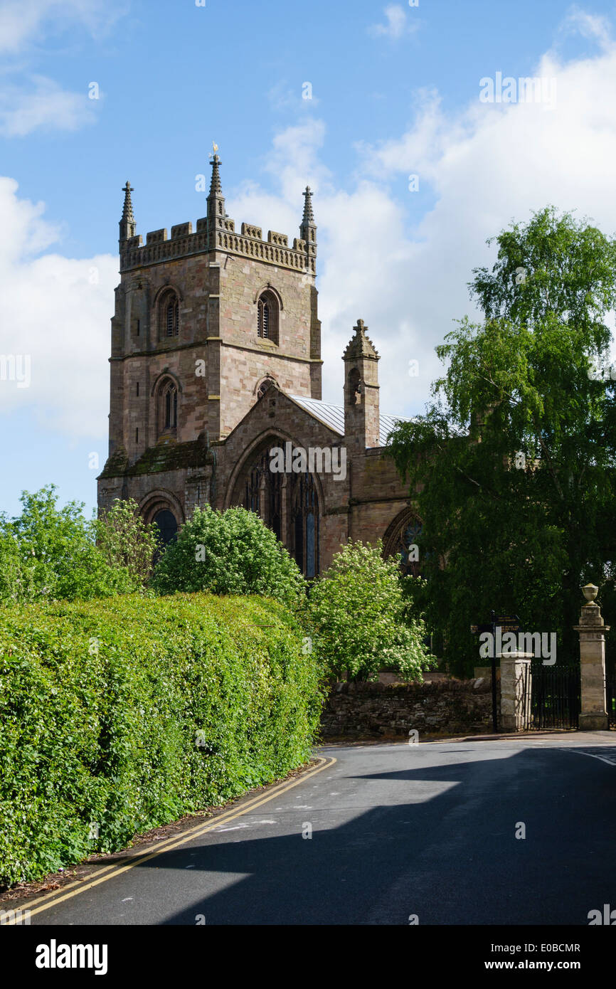 Il priorato di chiesa di San Pietro e San Paolo, Leominster, Herefordshire, UK, costruito nel 13c. Foto Stock