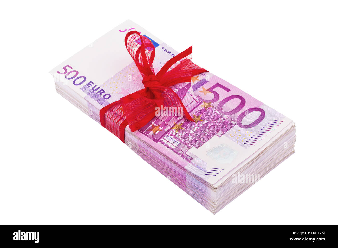 Un sacco di 500 euromoney banconote giace su una pila. Con maglia rossa., Viele 500 Eurogeld Banknoten liegen auf einem Stapel. Mit rote Foto Stock