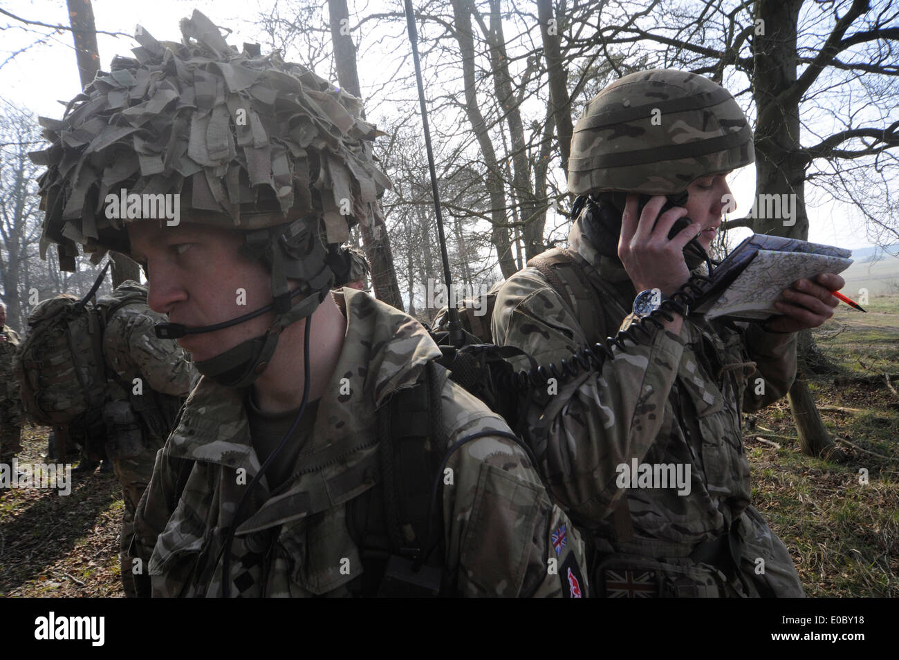 La BOWMAN famiglia di radio tattici fornisce l'esercito britannico con HF, VHF e UHF di comunicazioni di voce e dati dalla formazione Foto Stock
