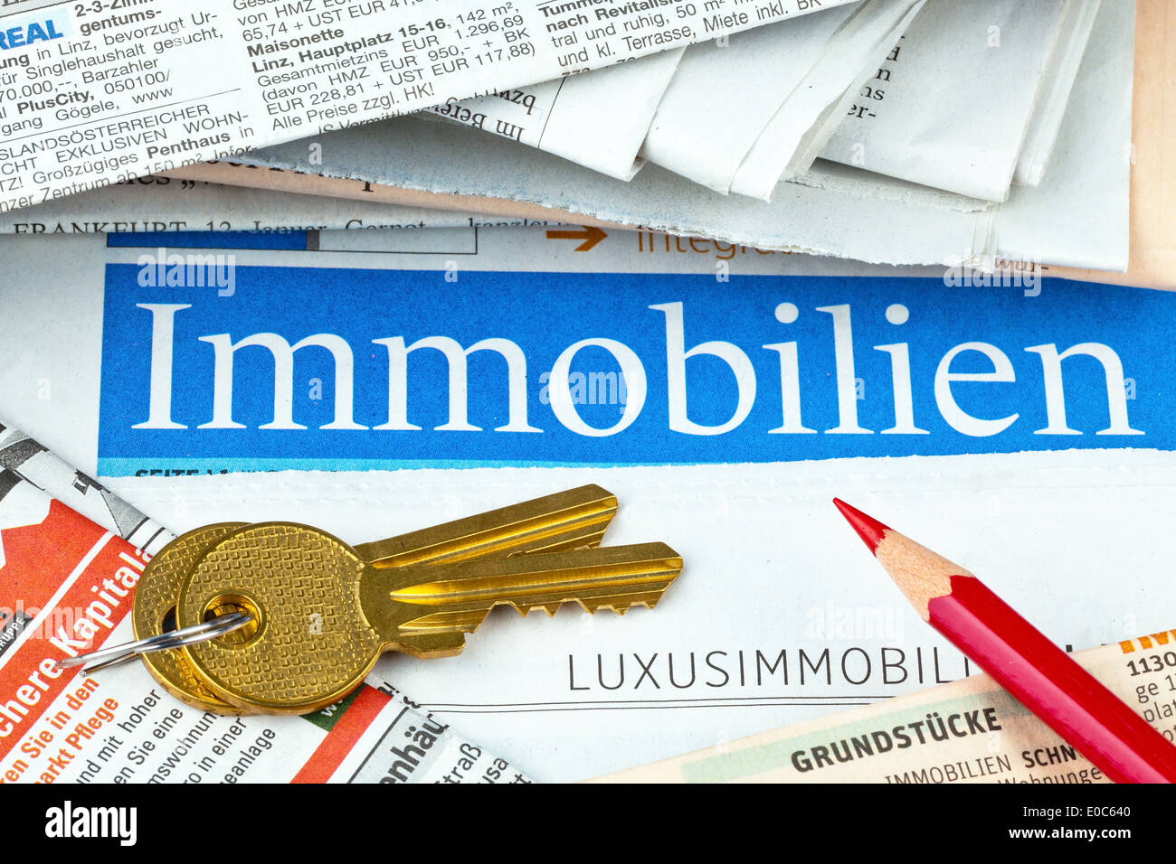In un quotidiano di real estate è offerto per l'acquisto Foto Stock