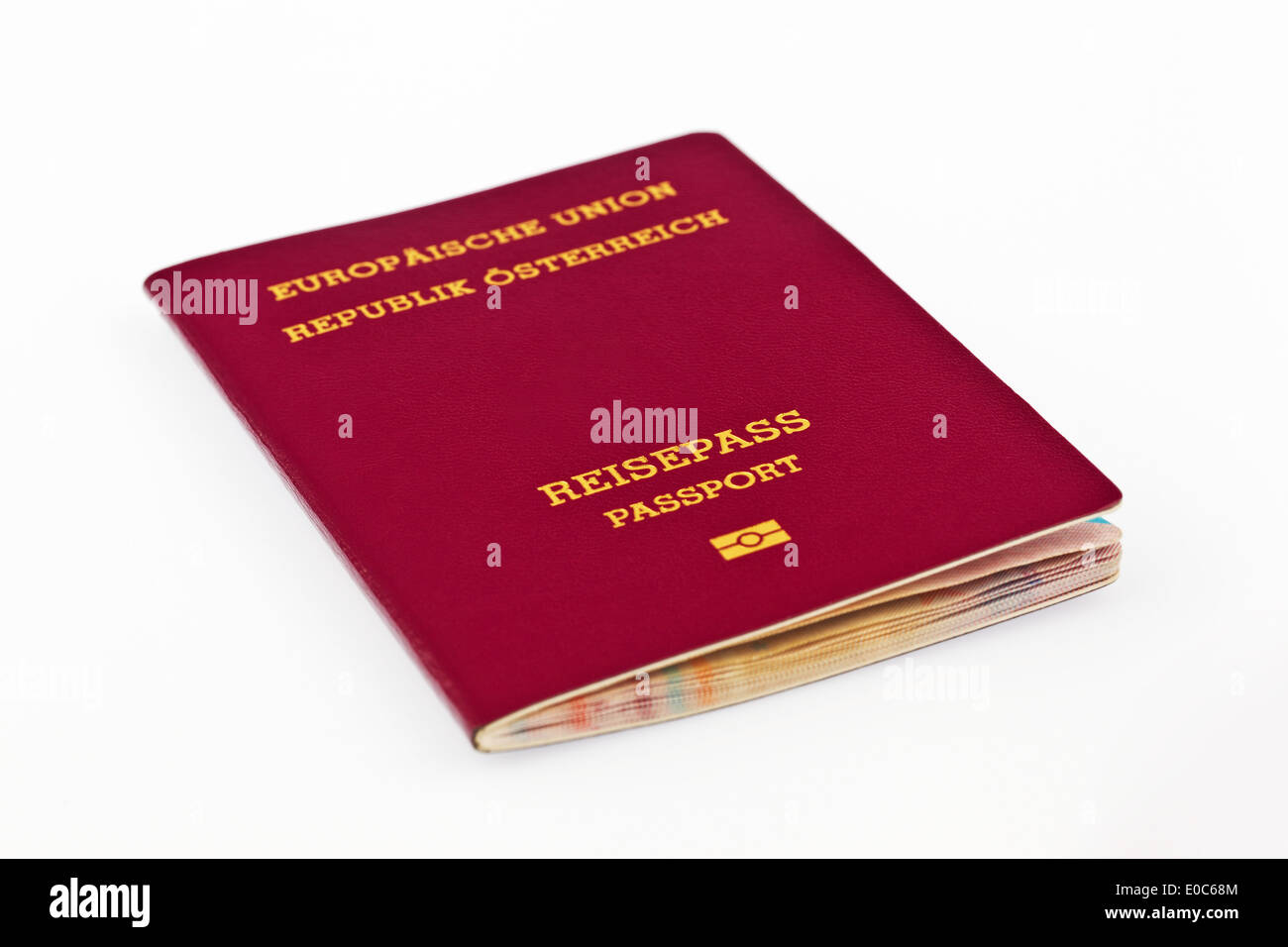 Un passaporto rosso della Unione Europea Foto Stock