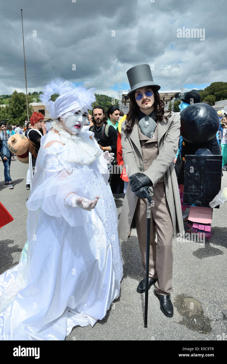 Napoli, Italia - 1 maggio: per la XVI edizione della International cartoon Comicon,soddisfare tutti gli appassionati di fumetti e manga e cosplay Foto Stock
