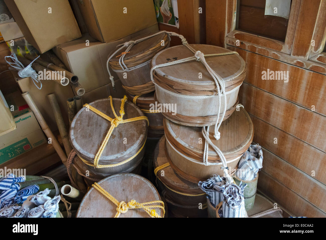 Ama (mare donna) cestino di legno per la raccolta di frutti di mare, Shirahama, Minamiboso, nella prefettura di Chiba, Giappone Foto Stock