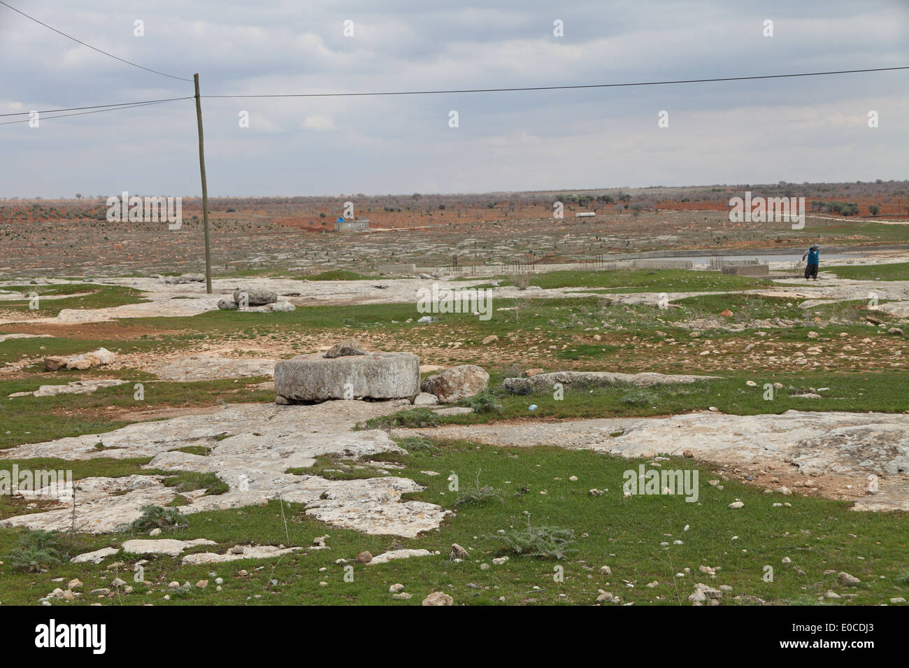 Tardo Romana cisterne di acqua nella roccia in villaggio Cibin, Saylakkaya, Sanliurfa provincia, a sud est della Turchia Foto Stock