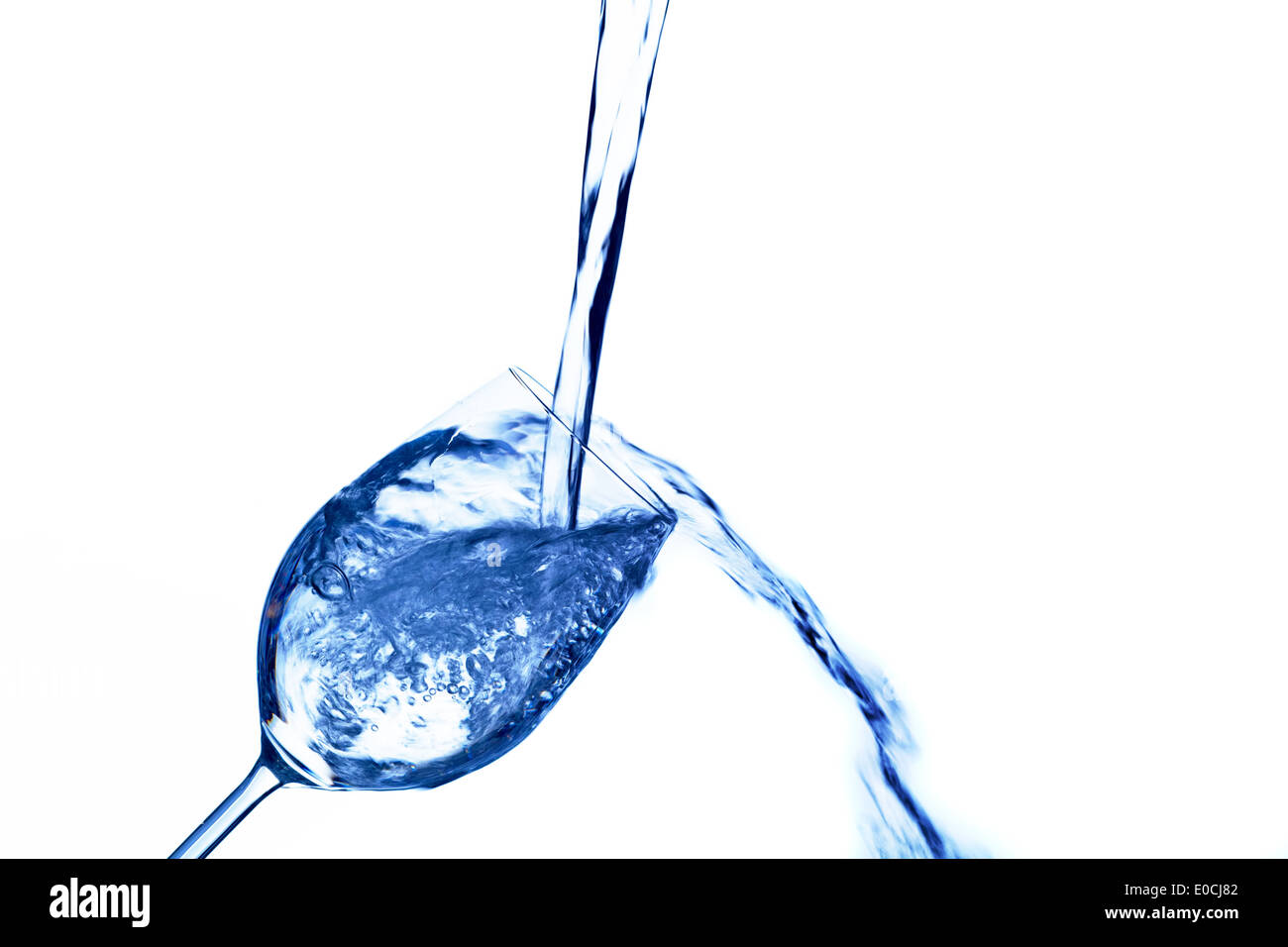 Pura e acqua pulita in un bicchiere Foto Stock