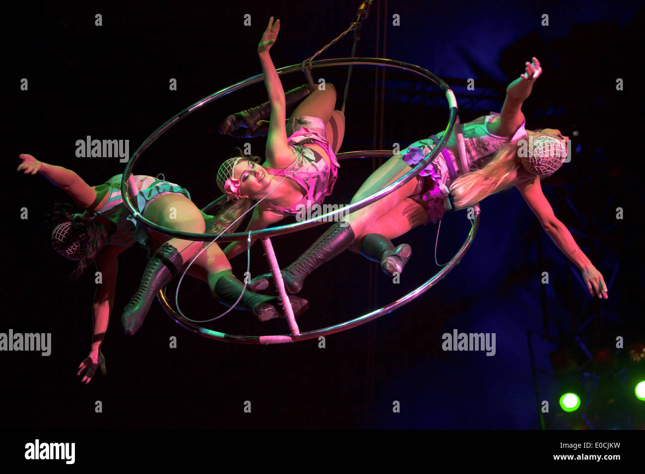 Questa è la performance di apertura del Moscow State Circus residency a Brighton Fringe 2014 fino al 18 maggio. Foto Stock