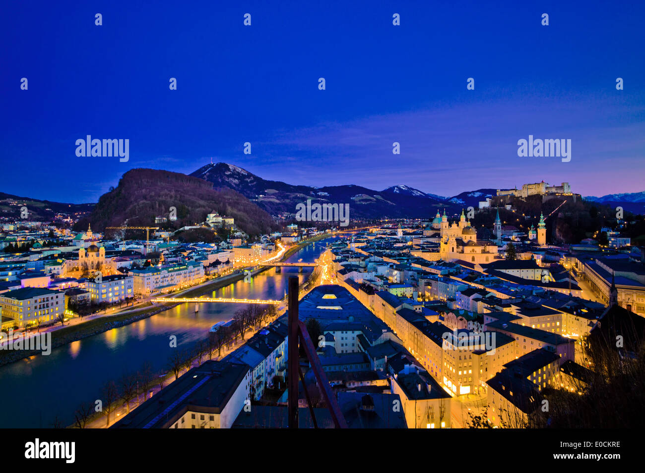 Salzburg Austria di notte Foto Stock