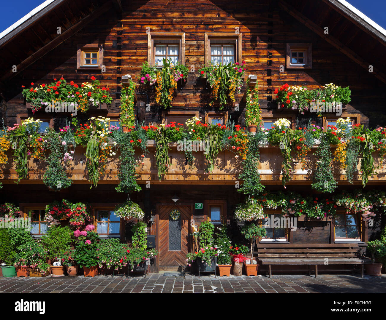 Vista della vecchia casa colonica, Dienten, Hochkoenig, Salisburgo, Austria, Europa Foto Stock