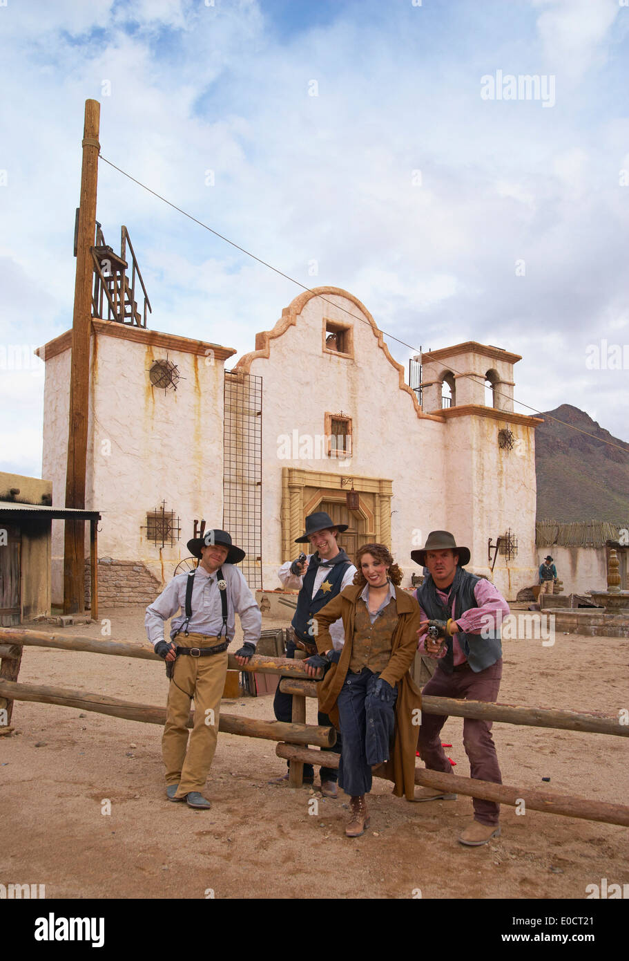 Persone in un film scena sonora, Old Tucson Studios, del Deserto di Sonora, Arizona, Stati Uniti d'America, America Foto Stock