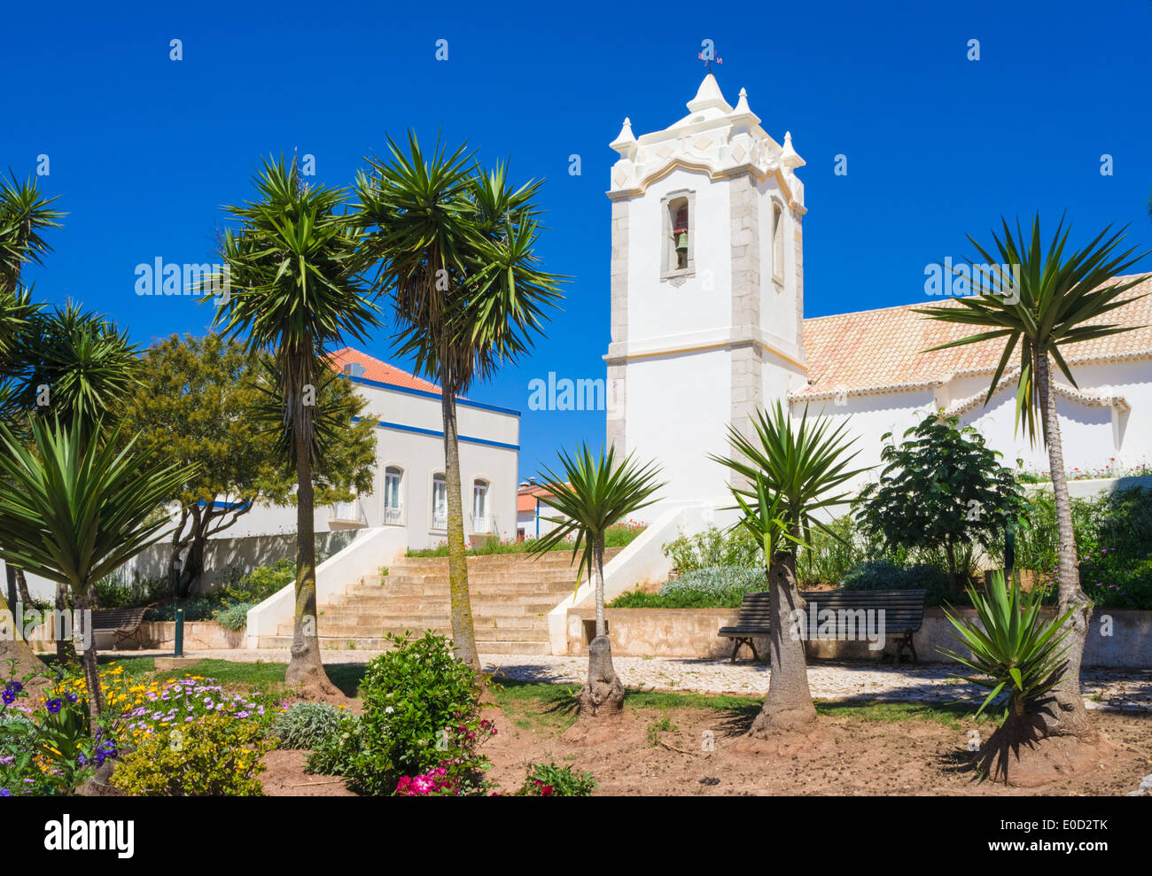 La chiesa di Nossa Senhora da Conceição è la piccola chiesa in Vila do Bispo Algarve Portogallo UE Europa Foto Stock
