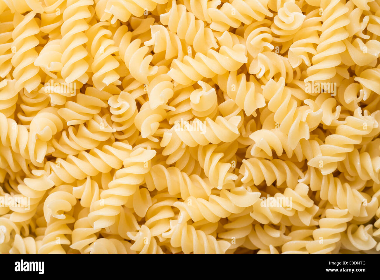 A forma di spirale di pasta italiana Close Up Foto Stock