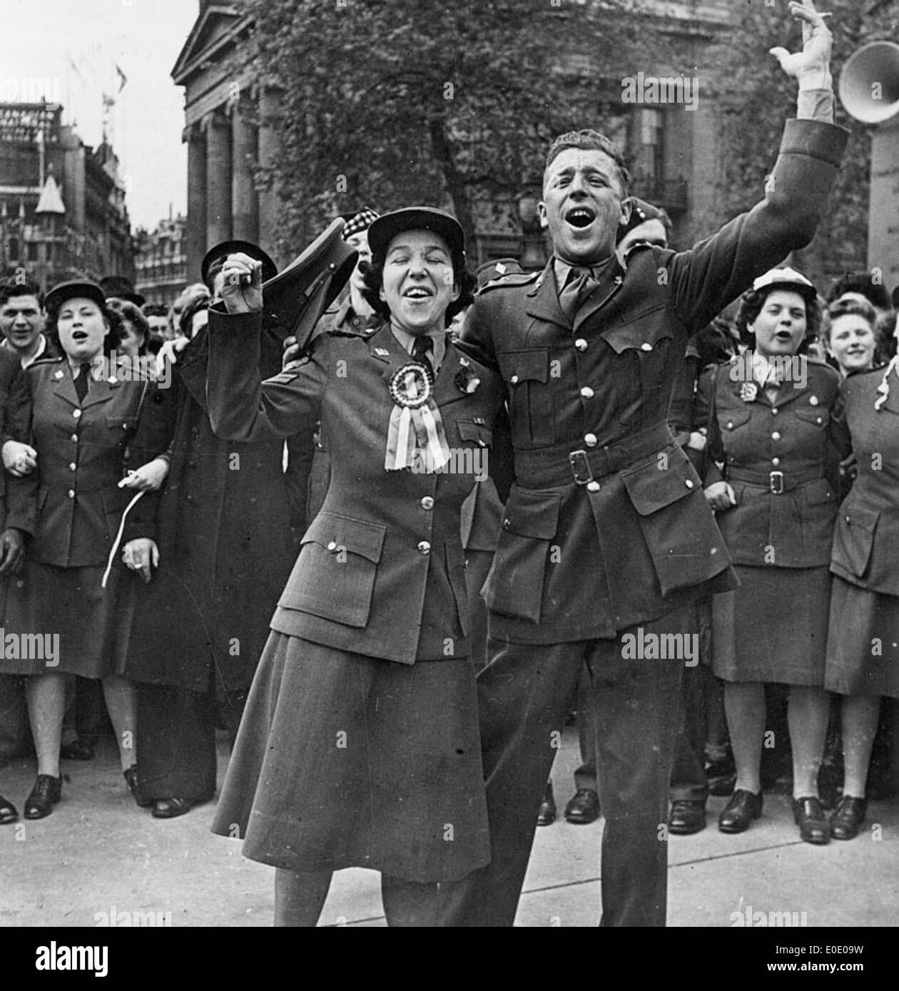 CWAC celebrando VE-giorno Londra 1945 Foto Stock